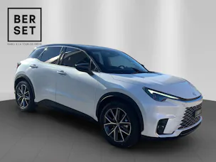 Lexus LBX 1.5 Hybrid Cool AWD
