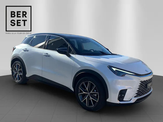 Lexus LBX 1.5 Hybrid Cool AWD
