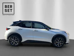 Lexus LBX 1.5 Hybrid Cool AWD