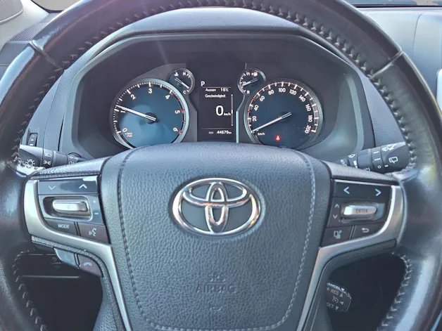 Toyota Land Cruiser 2.8 D 204 Comfort