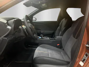 Lexus LBX 1.5 Hybrid Cool AWD