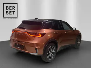 Lexus LBX 1.5 Hybrid Cool AWD