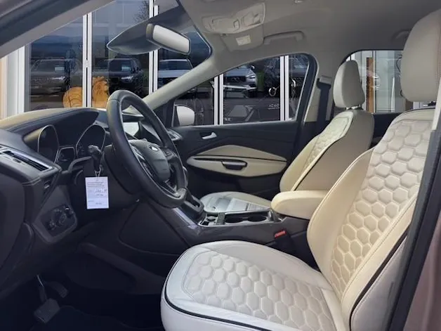 Ford Kuga 2.0 TDCi 180 Vignale FPS