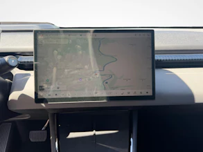 https://vehicle.imgix.net/4332818/5d74d32b-8939-4f52-9bfb-0607776082f7.jpg
