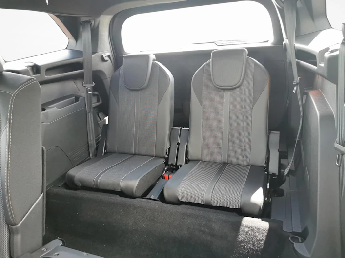 image du véhicule PEUGEOT 5008