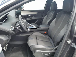 image du véhicule PEUGEOT 5008 1.2 Hybrid GT