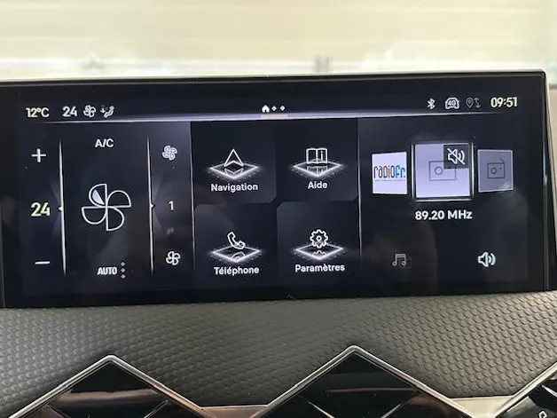 DS Automobiles 3 Crossback 1.2 Hybrid Diva