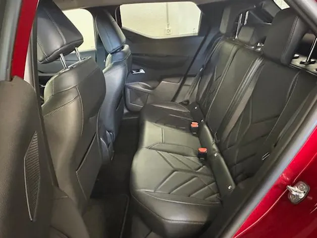 DS Automobiles 3 Crossback 1.2 Hybrid Diva