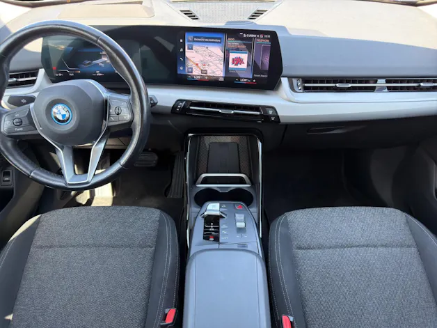 BMW iX1 xDrive 30 (CH)
