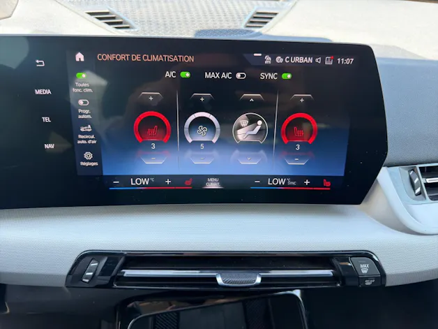 BMW iX1 xDrive 30 (CH)