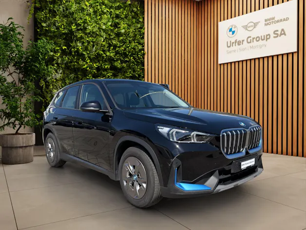 BMW iX1 xDrive 30 (CH)