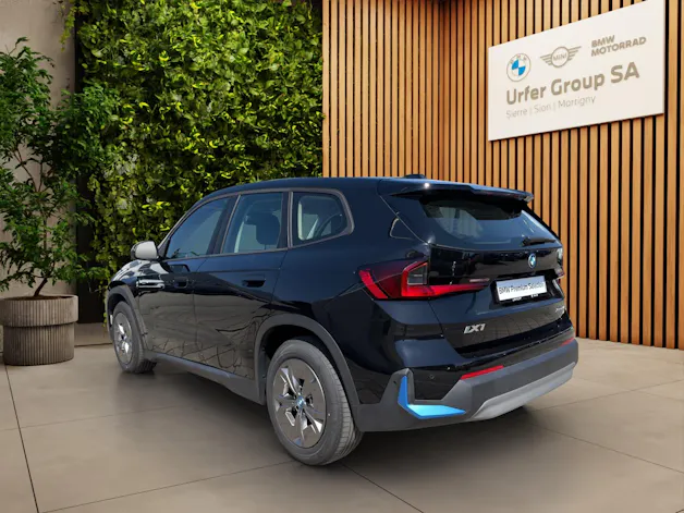 BMW iX1 xDrive 30 (CH)