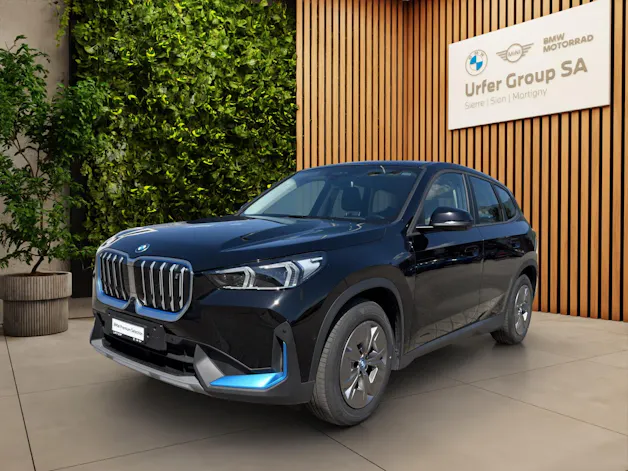BMW iX1 xDrive 30 (CH)