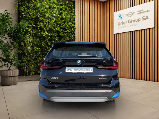BMW iX1 xDrive 30 (CH)