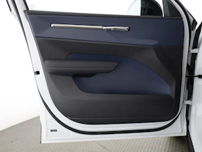 https://vehicle.imgix.net/4332892/86a474c5-2787-45df-bfd4-5bc72c96410a.jpg