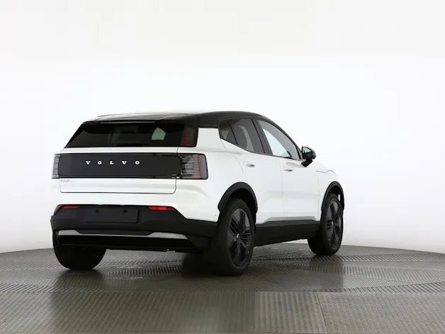 Volvo EX30 CC P8 Ultra AWD