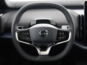 Fahrzeugbild VOLVO EX30 CC P8 Ultra AWD