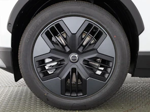 Fahrzeugbild VOLVO EX30 CC P8 Ultra AWD