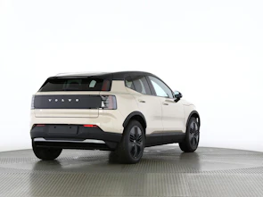 Fahrzeugbild VOLVO EX30 CC P8 Ultra AWD