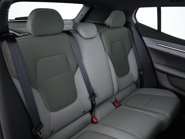 Volvo EX30 CC P8 Ultra AWD
