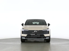 Fahrzeugbild VOLVO EX30 CC P8 Ultra AWD