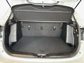 https://vehicle.imgix.net/4332960/9ac49440-f1d2-4b05-92ec-7e58c436d855.jpg