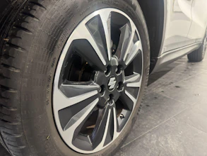 https://vehicle.imgix.net/4332961/0d570da7-87f9-49c9-9950-3599f37b30fe.jpeg