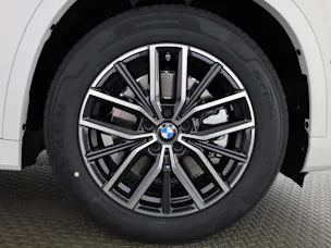 BMW X1 23i xDrive paddles
