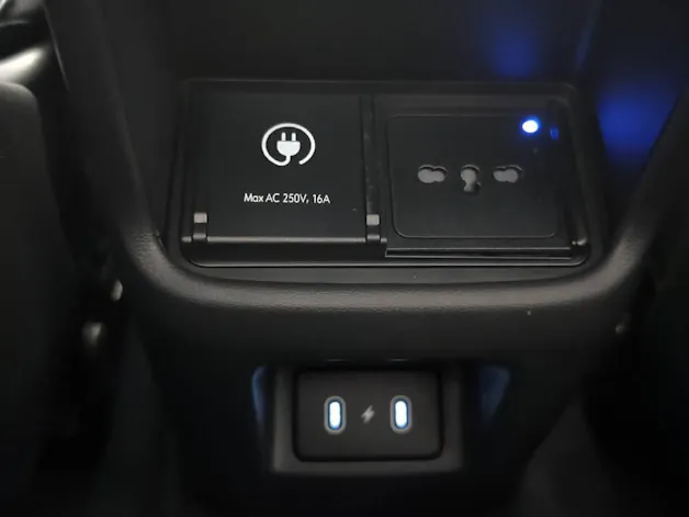 Hyundai KONA Electric Amplia 65 KWH Heat Pump