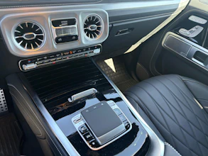 https://vehicle.imgix.net/4333046/6f6ca614-6afa-42dd-910a-7625f39f4f0a.jpg