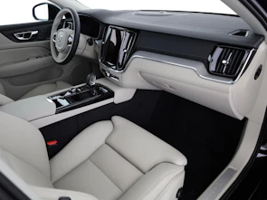 image du véhicule VOLVO V60 2.0 T6 TE Ultra Dark eAWD