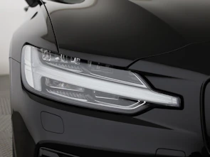 image du véhicule VOLVO V60 2.0 T6 TE Ultra Dark eAWD