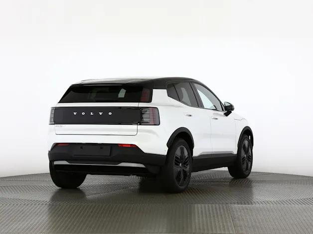 Volvo EX30 CC P8 Ultra AWD