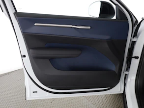 https://vehicle.imgix.net/4333086/761eaabe-2304-4823-a286-41bcad071b10.jpg