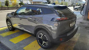 Peugeot 2008 1.2 Hybrid 145 GT