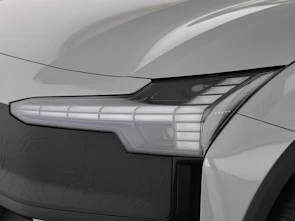 Fahrzeugbild VOLVO EX30 CC P8 Ultra AWD