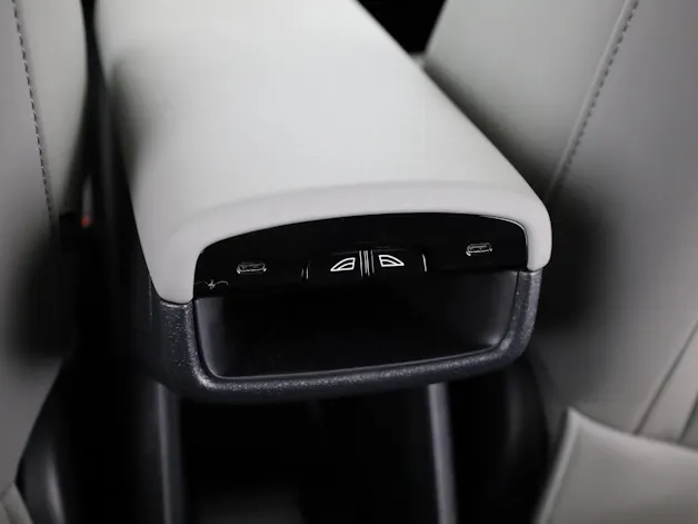 Volvo EX30 CC P8 Ultra AWD