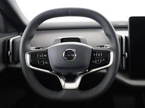 Fahrzeugbild VOLVO EX30 CC P8 Ultra AWD