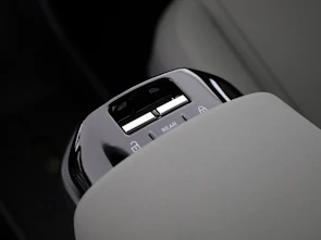 Fahrzeugbild VOLVO EX30 CC P8 Ultra AWD