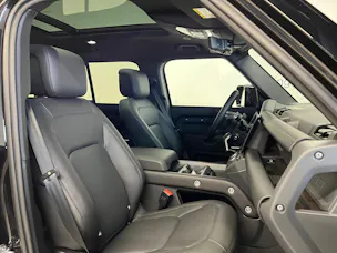 Land Rover Defender 110 2.0 P300e X-Dynamic HSE