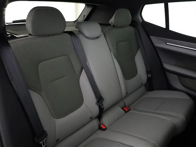 Volvo EX30 CC P8 Ultra AWD