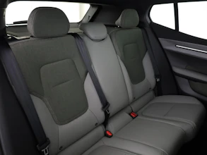 https://vehicle.imgix.net/4333108/a3c2a11a-3364-4ea6-b197-7862e087e689.jpg