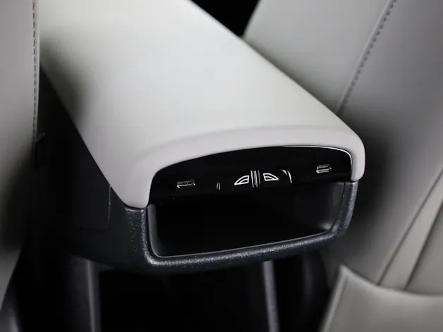 Volvo EX30 CC P8 Ultra AWD