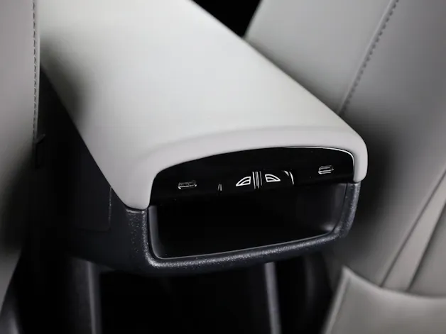 Volvo EX30 CC P8 Ultra AWD