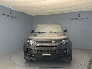 Land Rover Defender 110 3.0 D I6 300 X-Dynamic SE