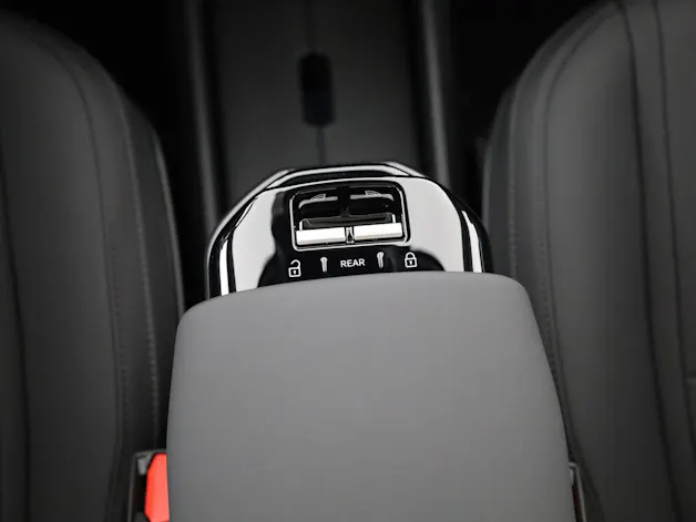 Volvo EX30 CC P8 Ultra AWD