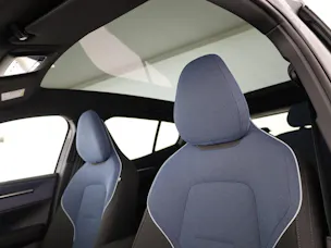 Volvo EX30 CC P8 Ultra AWD