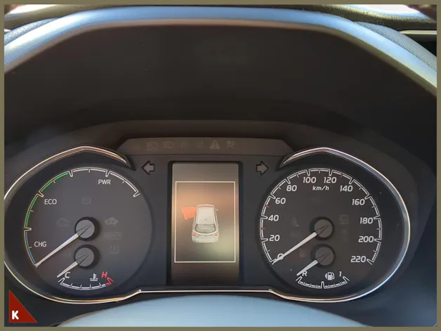 Toyota Yaris 1.5 VVT-i HSD Trend