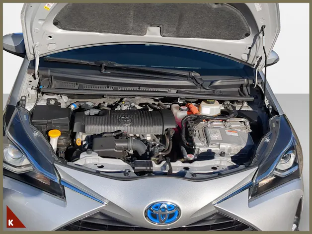 Toyota Yaris 1.5 VVT-i HSD Trend