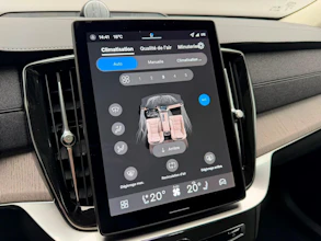 https://vehicle.imgix.net/4333189/452d9903-0e35-4127-b97c-e53fba9c19cf.jpg